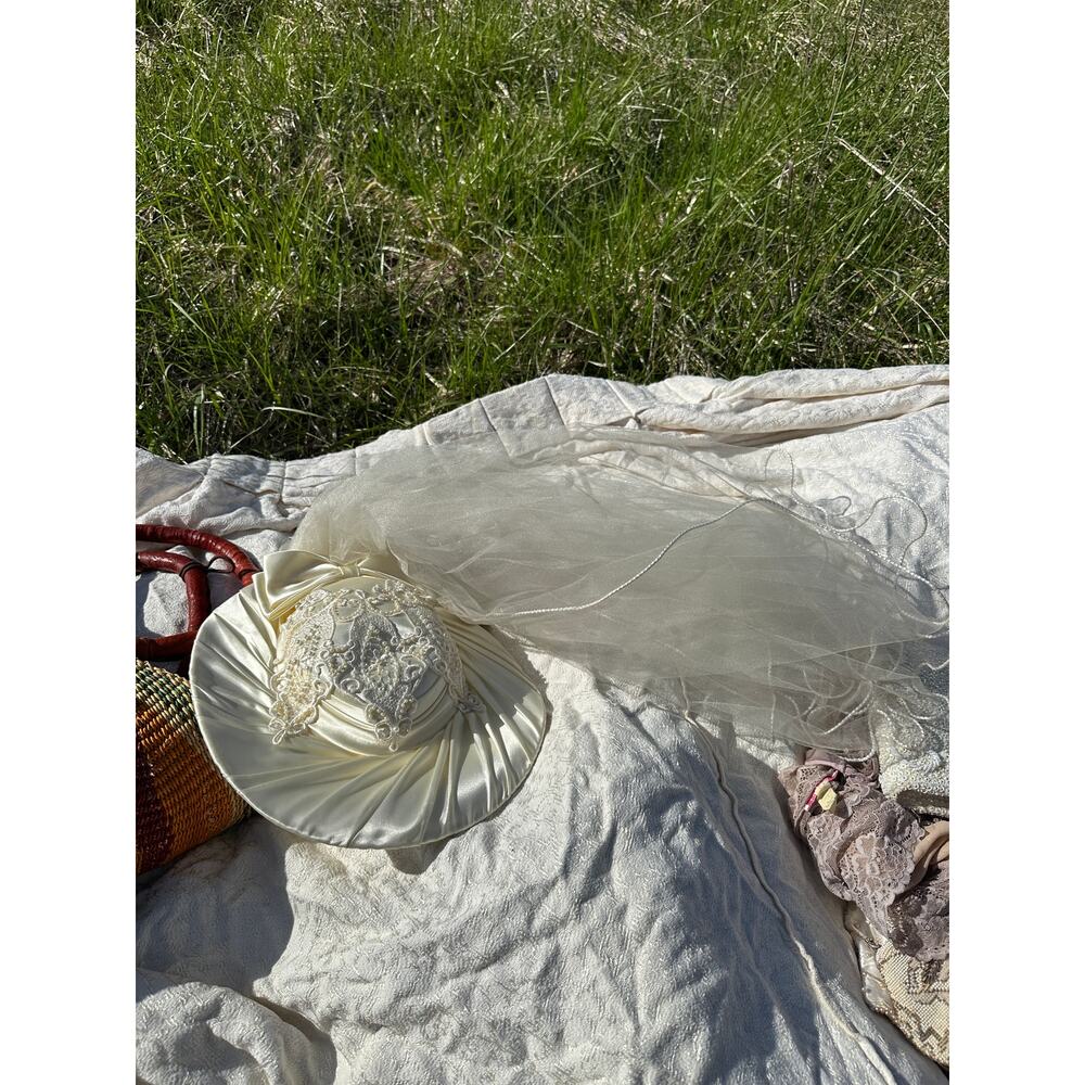 Veiled Bonnnet Ivory Satin Beaded Lace Pearl Overlay Pencil Edged Veil Edwardian - Picture 2 of 3